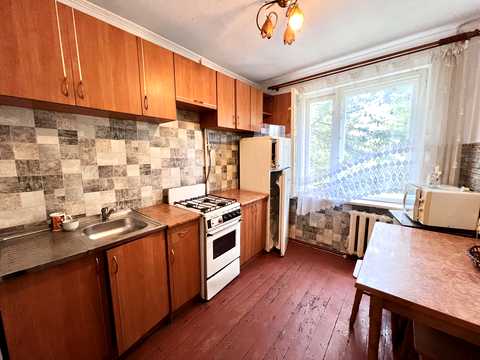 квартира за адресою Олександра Довженка вул., 7-Б