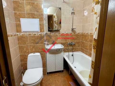 квартира за адресою Навроцького вул., 15