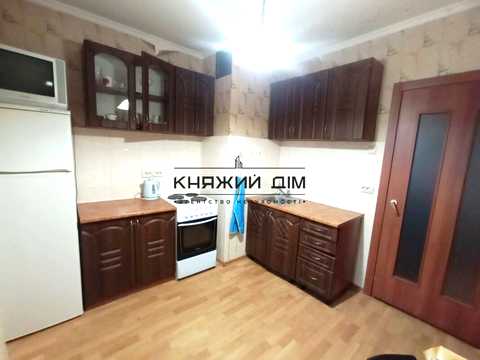 квартира за адресою Олени Пчілки вул., 4