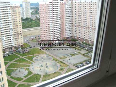 квартира за адресою Олени Пчілки вул., 4