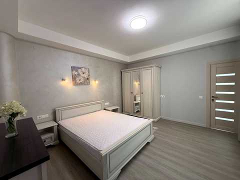 квартира за адресою Пекарська вул., 65-В