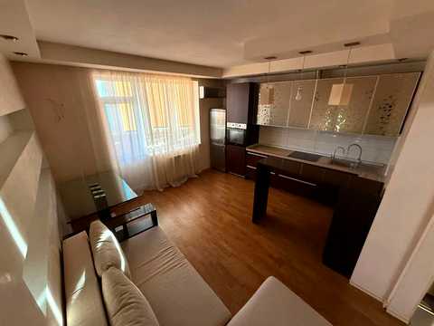 квартира за адресою Дніпровська набережна вул., 19-А