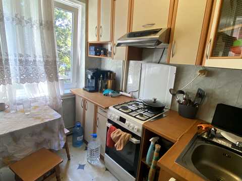 квартира за адресою Яновського вул., 98