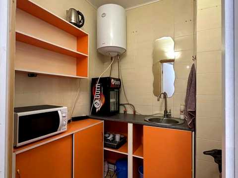 комерційна за адресою Європейська вул., 4