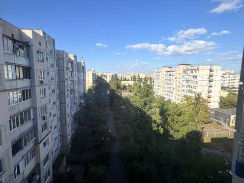 квартира за адресою Зої Гайдай вул., 6