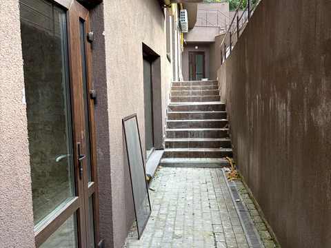 коммерческая по адресу Глубочицкая ул., 13а