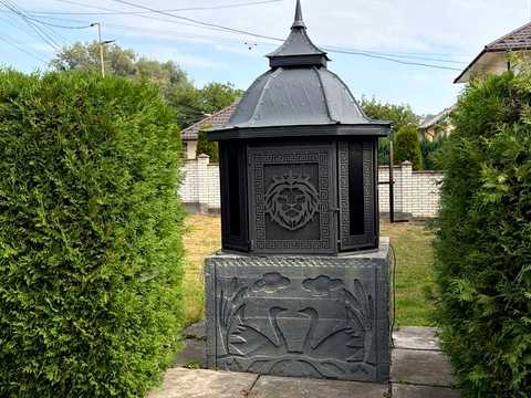 будинок за адресою с. Заволока, Центральна