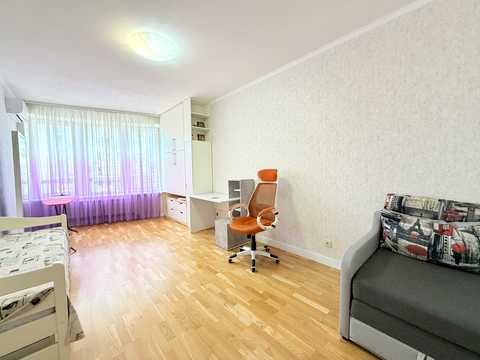 квартира за адресою Дніпровська набережна вул., 26-А