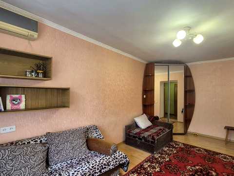 квартира по адресу Полякова ул., 21