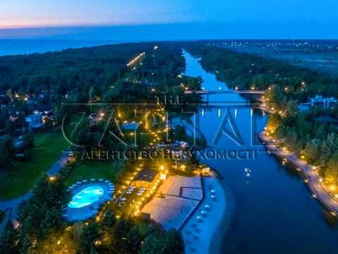 дом по адресу Центральна