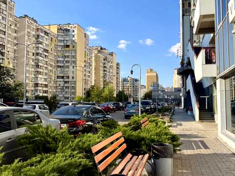 квартира за адресою Срібнокільська вул., 3-В