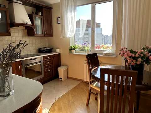 квартира по адресу Анны Ахматовой ул., 16-Б