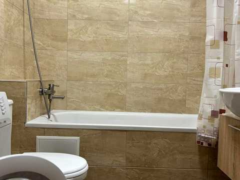 квартира за адресою Ревуцького вул., 54