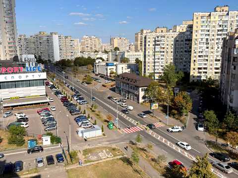 квартира по адресу Драгоманова ул., 42