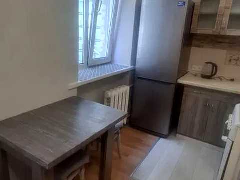 квартира за адресою Верховинна вул., 81