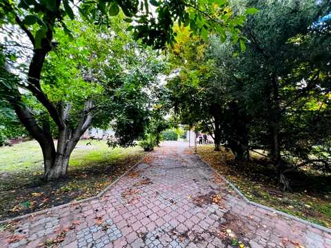 будинок за адресою Садова