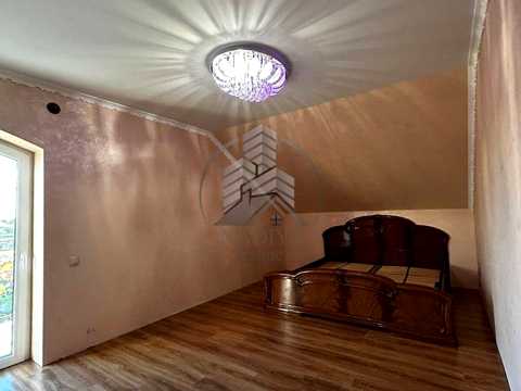 будинок за адресою Мірна, 8