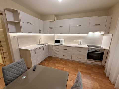 квартира за адресою Здолбунівська вул., 13