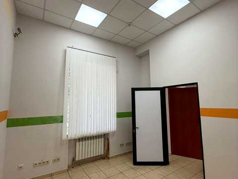 коммерческая по адресу Миколи Хвильового ул. (Маяковского), 15