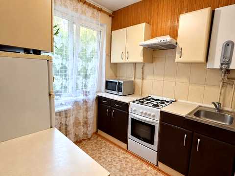 квартира за адресою Космонавтів вул., 56