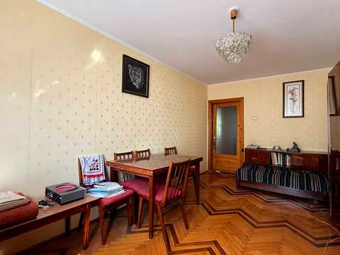 квартира за адресою Тролейбусна вул., 19