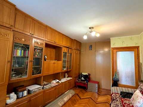 квартира за адресою Тролейбусна вул., 19