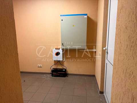 комерційна за адресою Старокиївська вул., 5