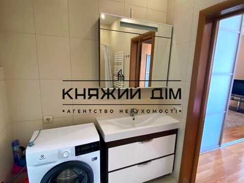 квартира за адресою Київ, Микільсько-Слобідська вул., 1-А
