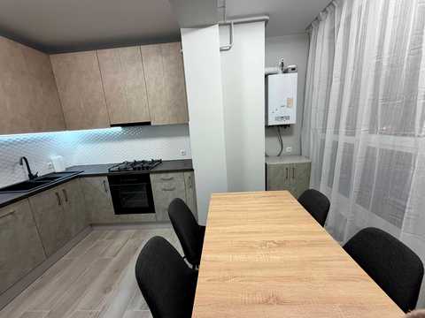 квартира за адресою Миру вул., 12