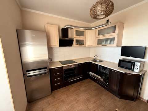 квартира за адресою Милославська вул., 2