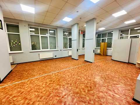 комерційна за адресою Калинова вул., 51А