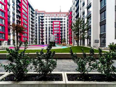 квартира за адресою Романа Левицького вул., (Будинок 2)