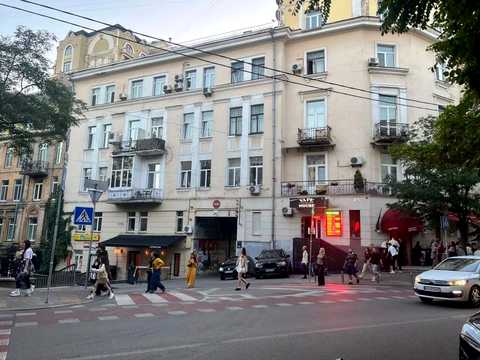 комерційна за адресою Ярославів Вал вул., 13/2б