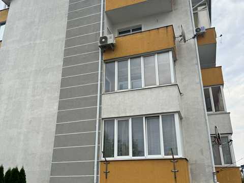 комерційна за адресою Пилипа Орлика вул., 1