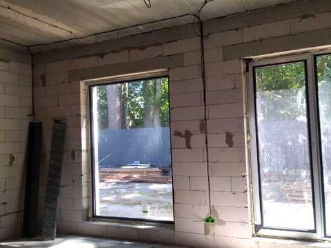 будинок за адресою смт. Ворзель, Лісова вул.