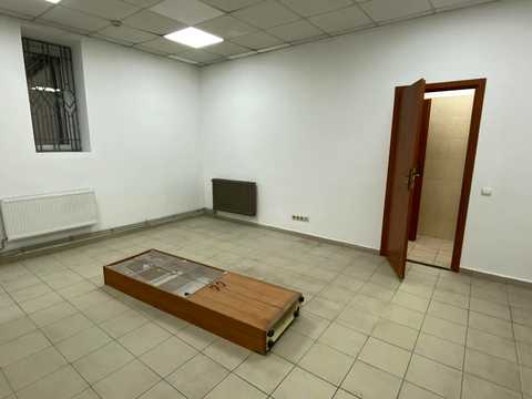 комерційна за адресою Івано-Франківськ, Вулиця, 1