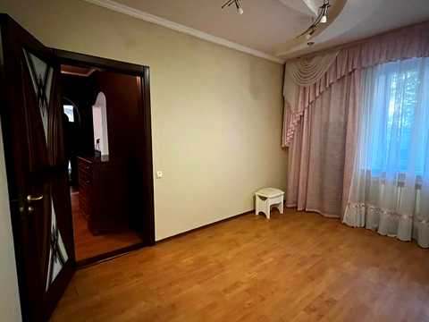 квартира за адресою Лісового вул., 25
