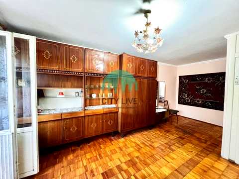 квартира за адресою Олександра Довженка вул., 7-Б