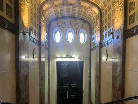 комерційна за адресою Сабанський пров., 1