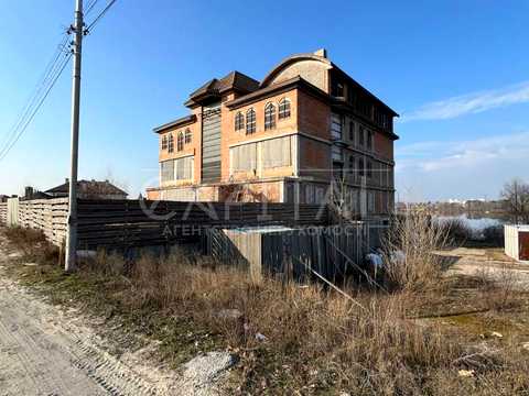 коммерческая по адресу Київська ул., 34