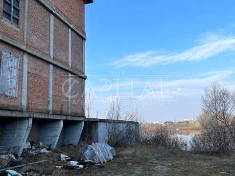 комерційна за адресою Київська вул., 34