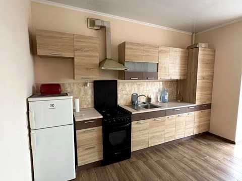 квартира за адресою Довга вул., (Будинок)
