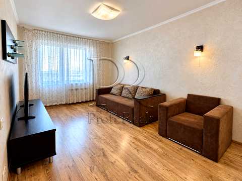квартира за адресою Драгоманова вул., 1-Б