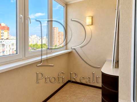 квартира за адресою Драгоманова вул., 1-Б