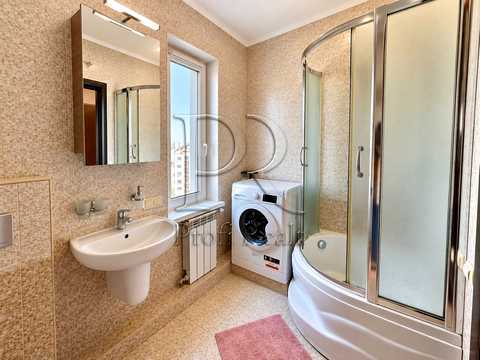 квартира за адресою Драгоманова вул., 1-Б