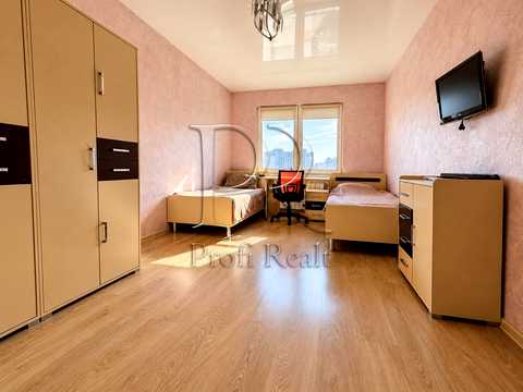 квартира за адресою Драгоманова вул., 1-Б
