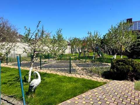 будинок за адресою Свято-Покровська вул. (Леніна)