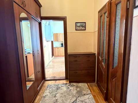 квартира за адресою Староєврейська вул., 18