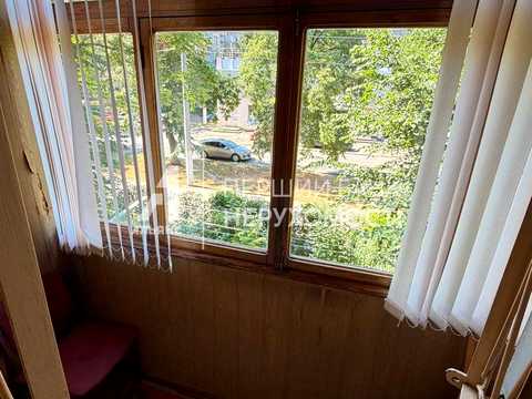 квартира за адресою Героїв Крут вул. (Валентини Терешкової), 4