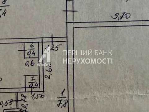 квартира за адресою Героїв Крут вул. (Валентини Терешкової), 4